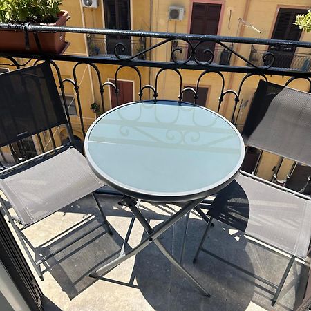 Casetta Al Molo Trapezoidale Palermo Exteriör bild
