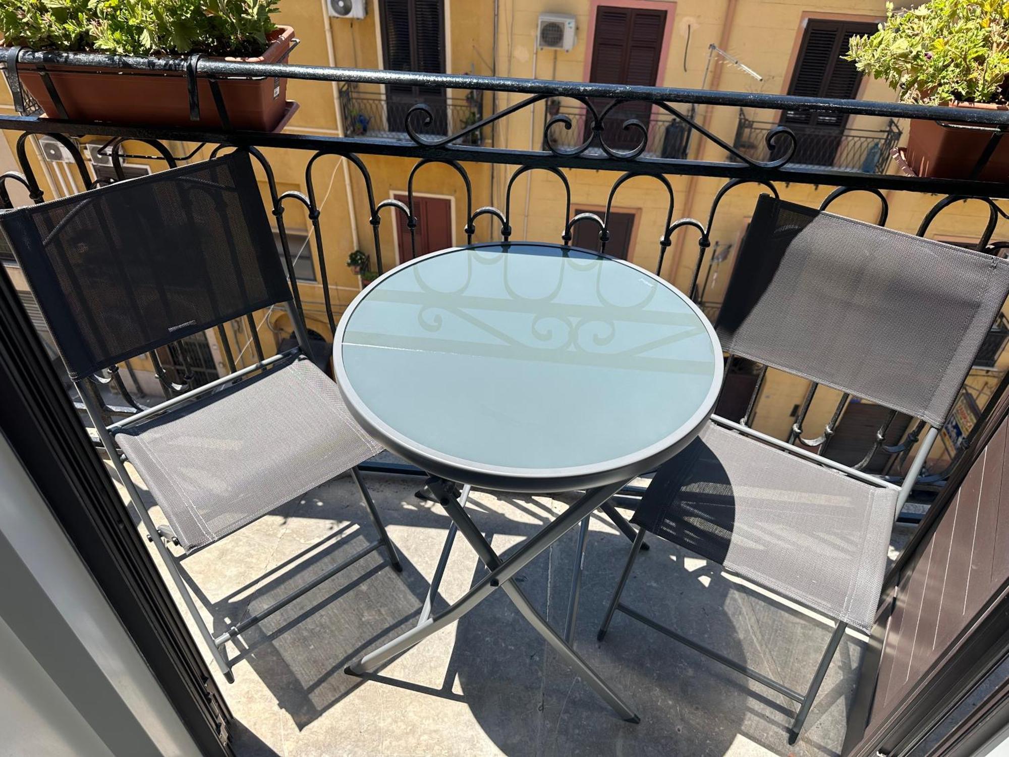 Casetta Al Molo Trapezoidale Palermo Exteriör bild